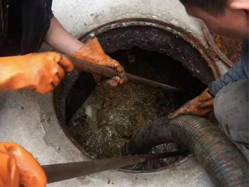 林州清理化粪池时如何避免沼气的危害?